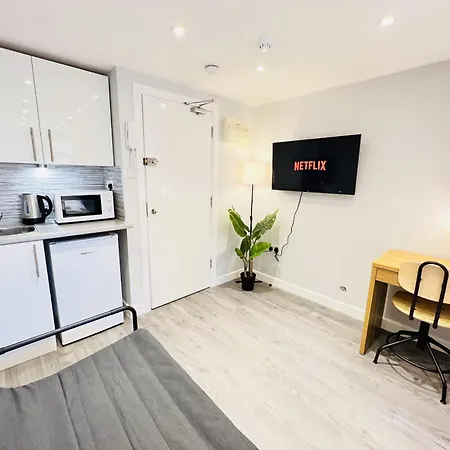 Battersea Studios By Sleepy London Room photo