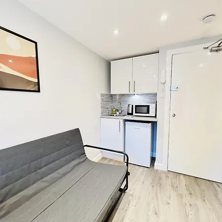 Battersea Studios By Sleepy London Room photo