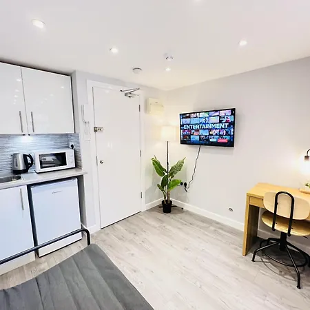 Battersea Studios By Sleepy London Room photo