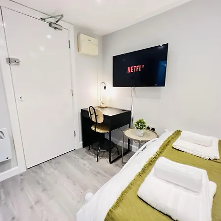 Battersea Studios By Sleepy London Room photo