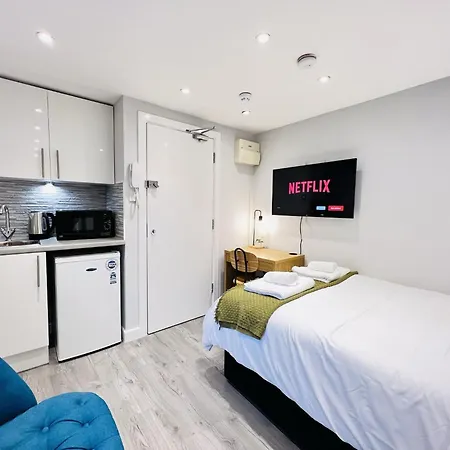 Battersea Studios By Sleepy London Room photo